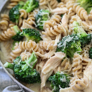 Whole Wheat Chicken Pasta (White / Red Sauce)